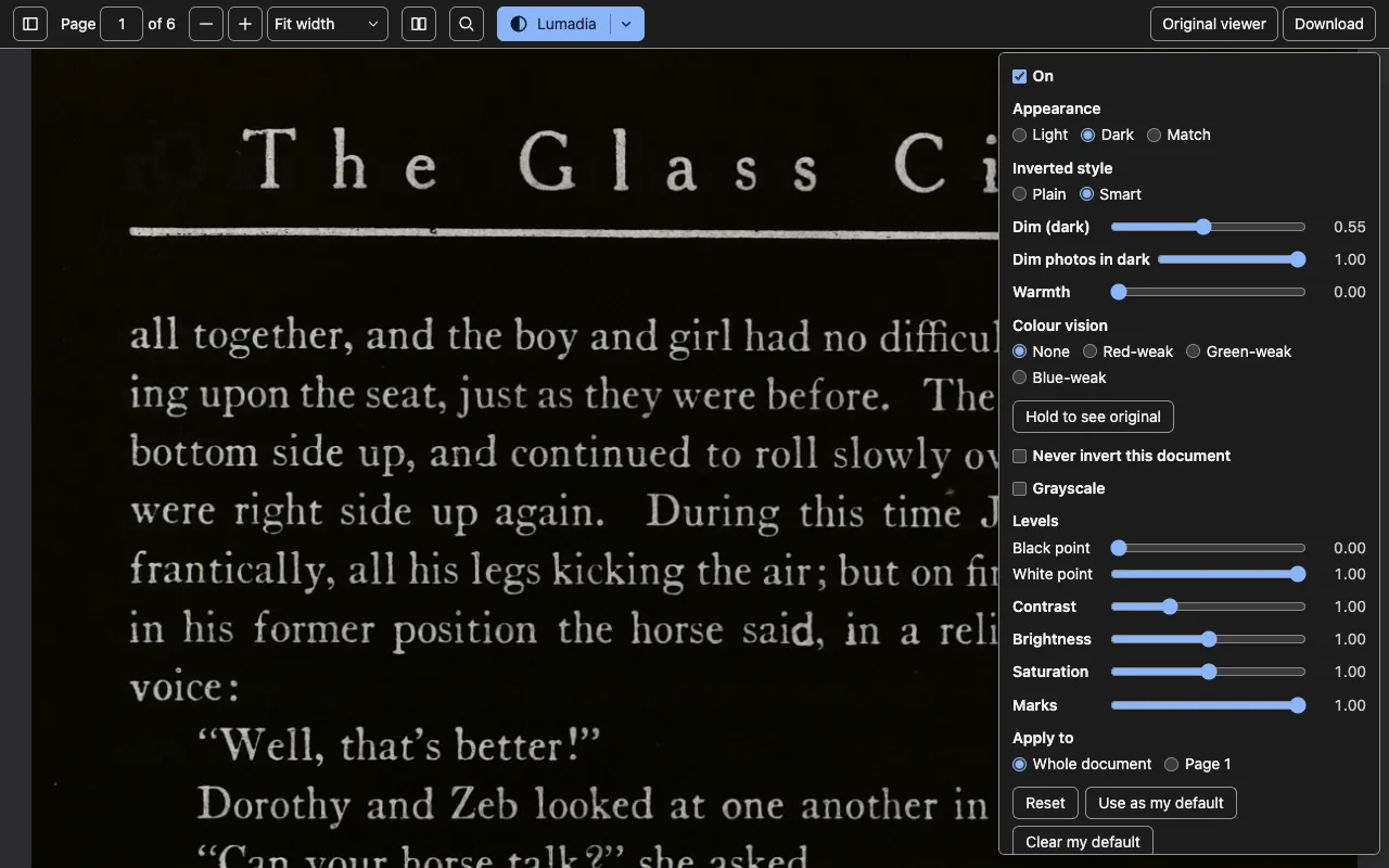 The same page with Lumadia's settings panel open beside it.